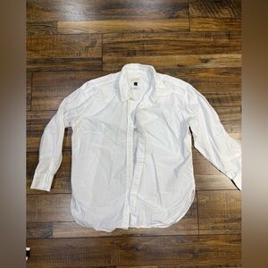 Universal Thread Women's Oversized Long Sleeve Collared Button-Down Shirt